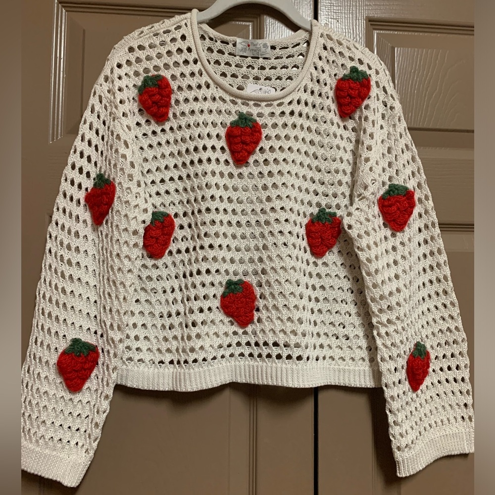 Poof Apparel Knit Crocheted Cropped Strawberry Embroidered Crew Neck Sweeter New